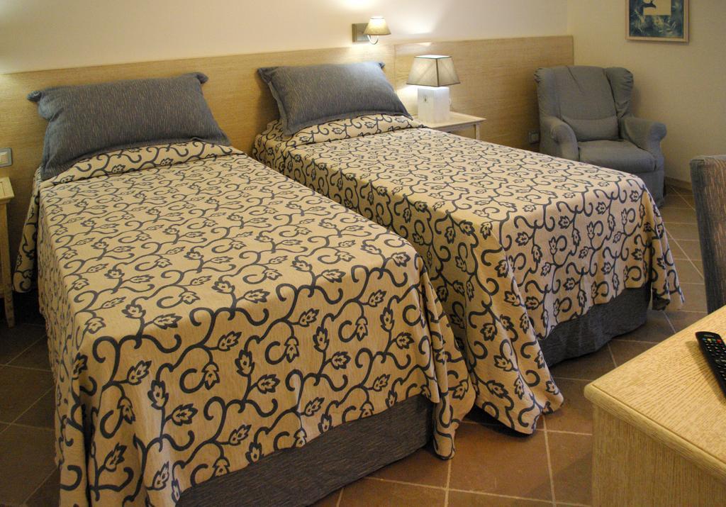 Masseria Torre Del Diamante Torre Canne Phòng bức ảnh